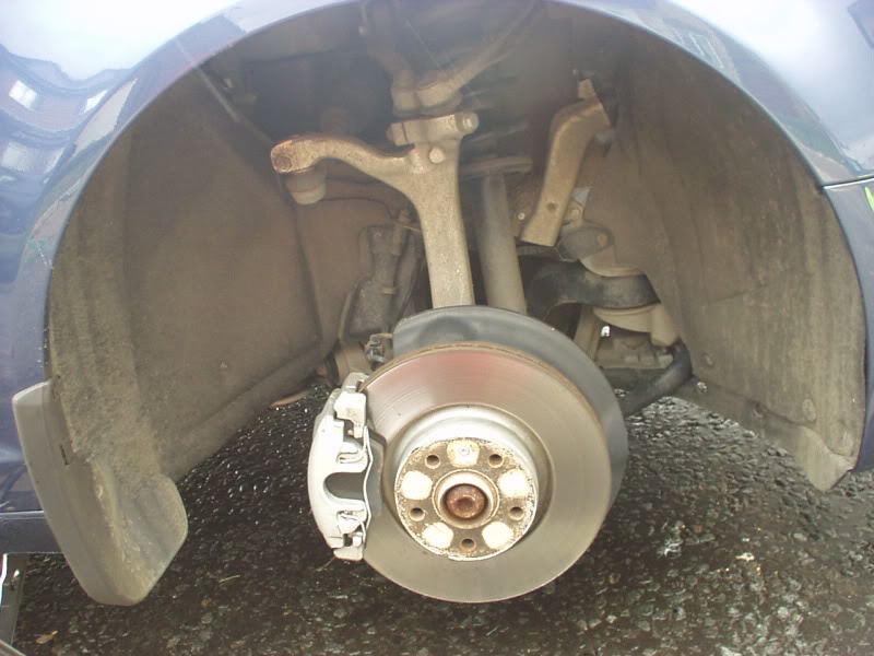 Name:  dirtyfrontwheelwell1.jpg
Views: 668
Size:  85.9 KB