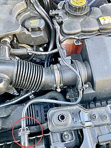 Leaking Vent Hose Replacement 3.0L V6-img_0994-2.jpg