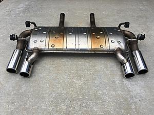 OEM R exhaust on a base model-img_5402.jpg