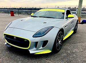 Tracking the F type R-a36d75a8-a994-40bc-ae01-d2a705975140.jpeg
