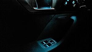 Ambient light F type v6 coupe 340hp-doorlight.jpg