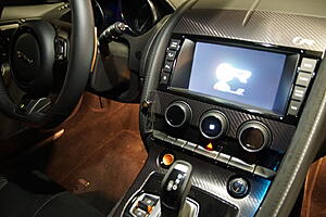 Phone holder for F-Type-pi2tlan.jpg