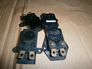 Identification help needed. - RESOLVED-p8060001.jpg