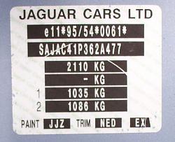 2010 xk 150 wiring loom-manufacturer-sticker-uk.jpg