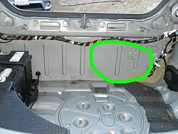 My car has no VCATS label!-lookingback.jpg