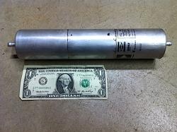 now THIS is a fuel filter-mahle-kl66.jpg