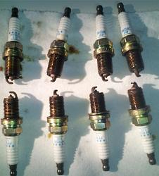 Tea leaf reading anyone- how about these spark plugs ?-jag-original-plugs-37k.jpg