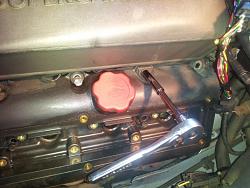 Would anyone be kind enough to tell me the procedure to remove a valve cover?-2012-07-05-13.09.03.jpg
