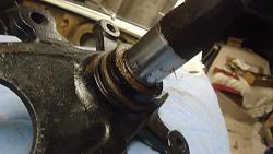 Fitting water deflectors on mk2 wirte wheel hubs-library-2928.jpg