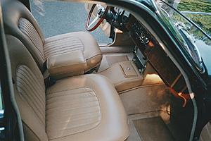 64 MK2 front seat armrest/console-img_20171004_0001.jpg