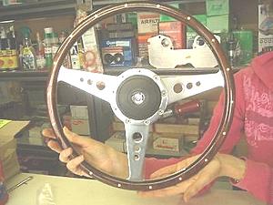 E-type wood steering wheel on a Mark 2?-ebay.jpg