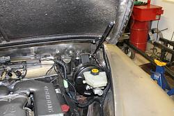 XJR Mark 2-xjr-hood-strut.jpg