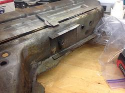 Ventilator/Heater Plenum Double nutted Bolt - 64 MK2-img_1187.jpg