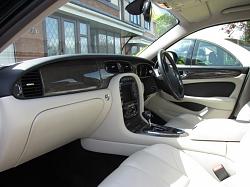 New Member-xj6-interior-1-r-.jpg
