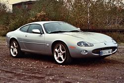 New XKR owner from Germany-xkr_2013_frontr.jpg