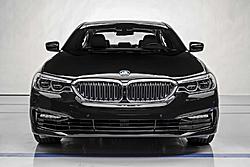 BMW G30 5 Series-540i-jetblack1.jpg