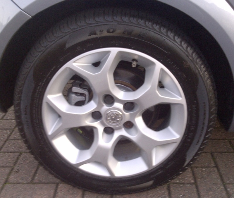 Name: astrawheel.jpg
Views: 45
Size: 144.0 KB
