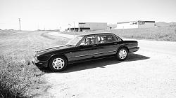 A Few Photos of my 01' Jaguar XJ8 Vanden Plas from Today-img_8269.jpg