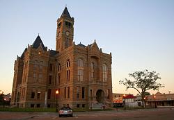 Mini roadtrip - Central to South Texas-2010-texas-mini-roadtrip-last-castle-%40-hallettsville-tx.jpg