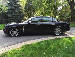 2008 XJ Super V8  - Black on Cream-img_0008a.jpg