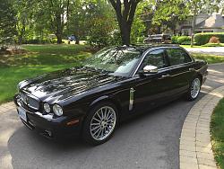 2008 XJ Super V8  - Black on Cream-img_0009.jpg