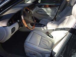 2008 XJ Super V8  - Black on Cream-img_0012.jpg