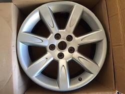 Set of 5 XK8/XKR Rims for sale-img_0827.jpg