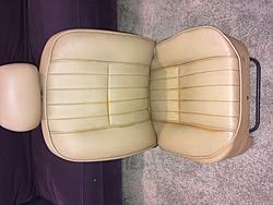 XJ6 Series III front and rear seats, biscuit color.-img_0193.jpg
