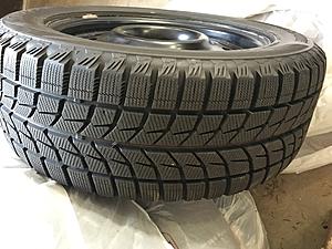 2004 XJ8 17" Blizzak Snow Tires - Almost New-blizzack-2.jpg