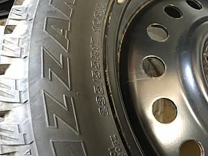 2004 XJ8 17" Blizzak Snow Tires - Almost New-blizzack-4.jpg