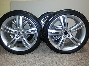 4 2008 Jaguar XK OEM Jupiter 19" Wheels-08-xkr-tire-04.jpg