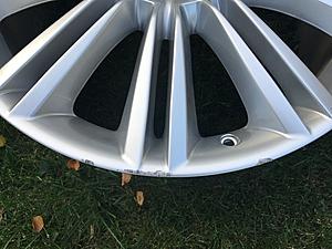 a set of 4 - 20" Kasuga wheels...came off of an XJL Supercharged 00-img_6589.jpg