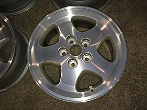 Set of 4 16" 5-spoke XJS wheels.-img_1609.jpg