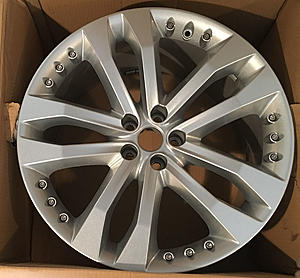 Set of silver Tornado F-Type wheels for sale-wheel3.jpg