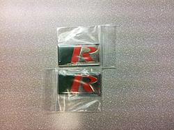 Older style R Badges NIB  shipped!-img_20130520_151036.jpg
