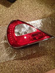 XJ8 (x350) driver side tail light-photo11_zps165e8b8b.jpg