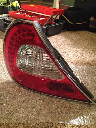 XJ8 (x350) driver side tail light-photo21_zpsf9c0bf54.jpg