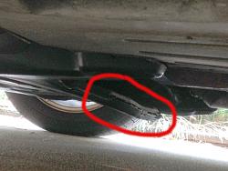 2006 Jaguar S-Type Underside-jaguar-underside_hanging.jpg