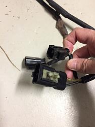 Remove radiator from S-type 3.0 - how to plug transmission cooling lines-fan-connectors.jpg