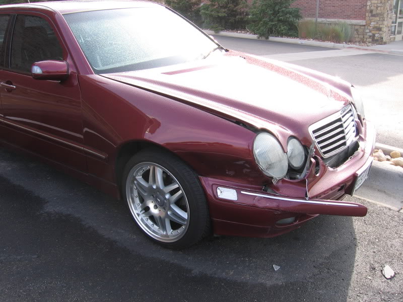 Name:  crashedbenz001.jpg
Views: 242
Size:  98.9 KB