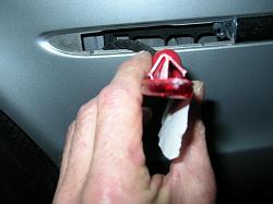 Rear marker light change-rear-marker-light-replacement-002.jpg
