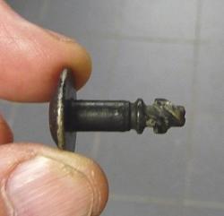 Help With Part No-engine-cover-screw-003.jpg