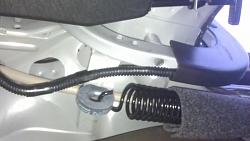 Jaguar S-Type Trunk light on all the time.-stypebootloom.jpg