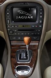 How can I install bluetooth for stream music in my Jaguar Stype 2008 ?-jaguar-s-type_manu-08_i02-800.jpg