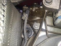 Droplets of Oil on the floor - below the car center-dsc01355.jpg