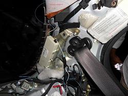 Can someone please tell me what this small black box is?-sam_0225.jpg