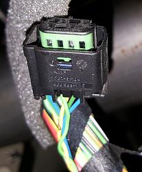 What this mysterious plug is for ?-2.jpg