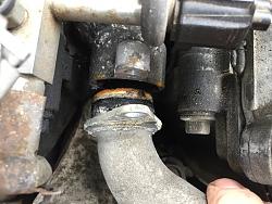 is this the Outlet pipe connection?-jaguar-coolant-leak-3.jpg