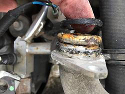 is this the Outlet pipe connection?-jaguar-coolant-leak-5.jpg