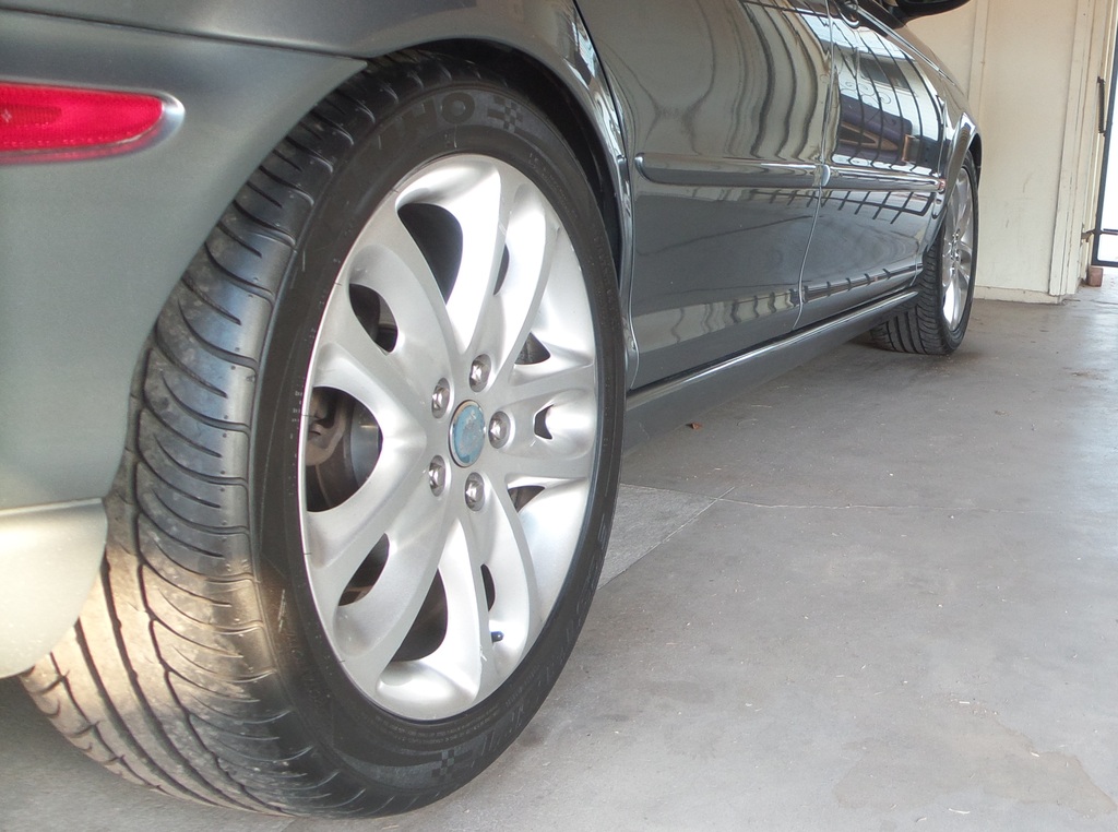 Name:  Rear%20vs%20Front%20-%201inch%20wheel%20spacers_zpsd5mlpnd7.jpg
Views: 2493
Size:  243.4 KB
